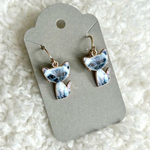 3/$15 Yellow Gold Siamese Kitty Cat Dangle Earrings - Picture 2 of 4
